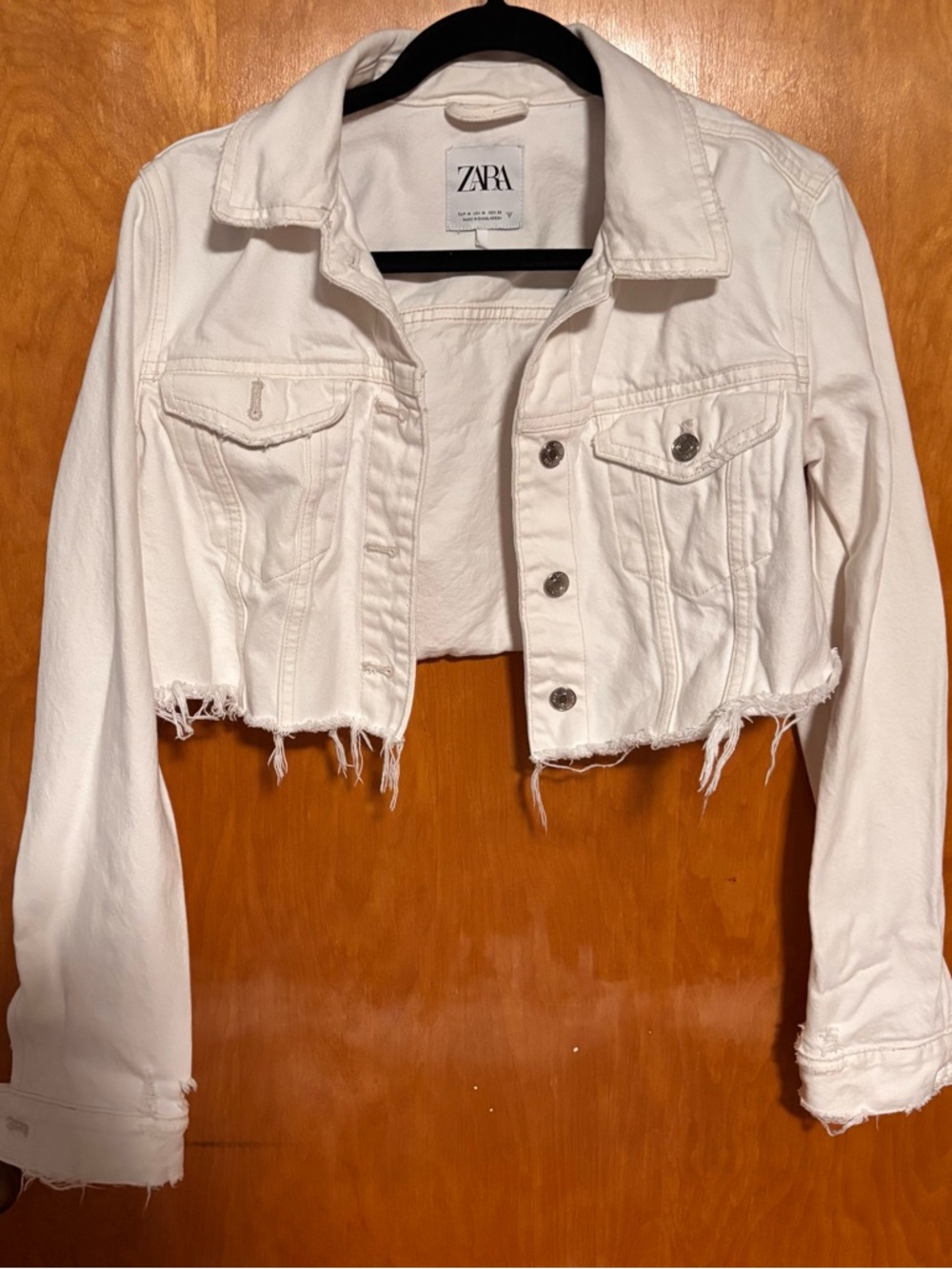 Zara White Cropped Raw-Hem Denim Jacket Size M